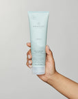 AWAPUHI WILD GINGER NOURISHING SHAMPO - Floke Te Demtuar